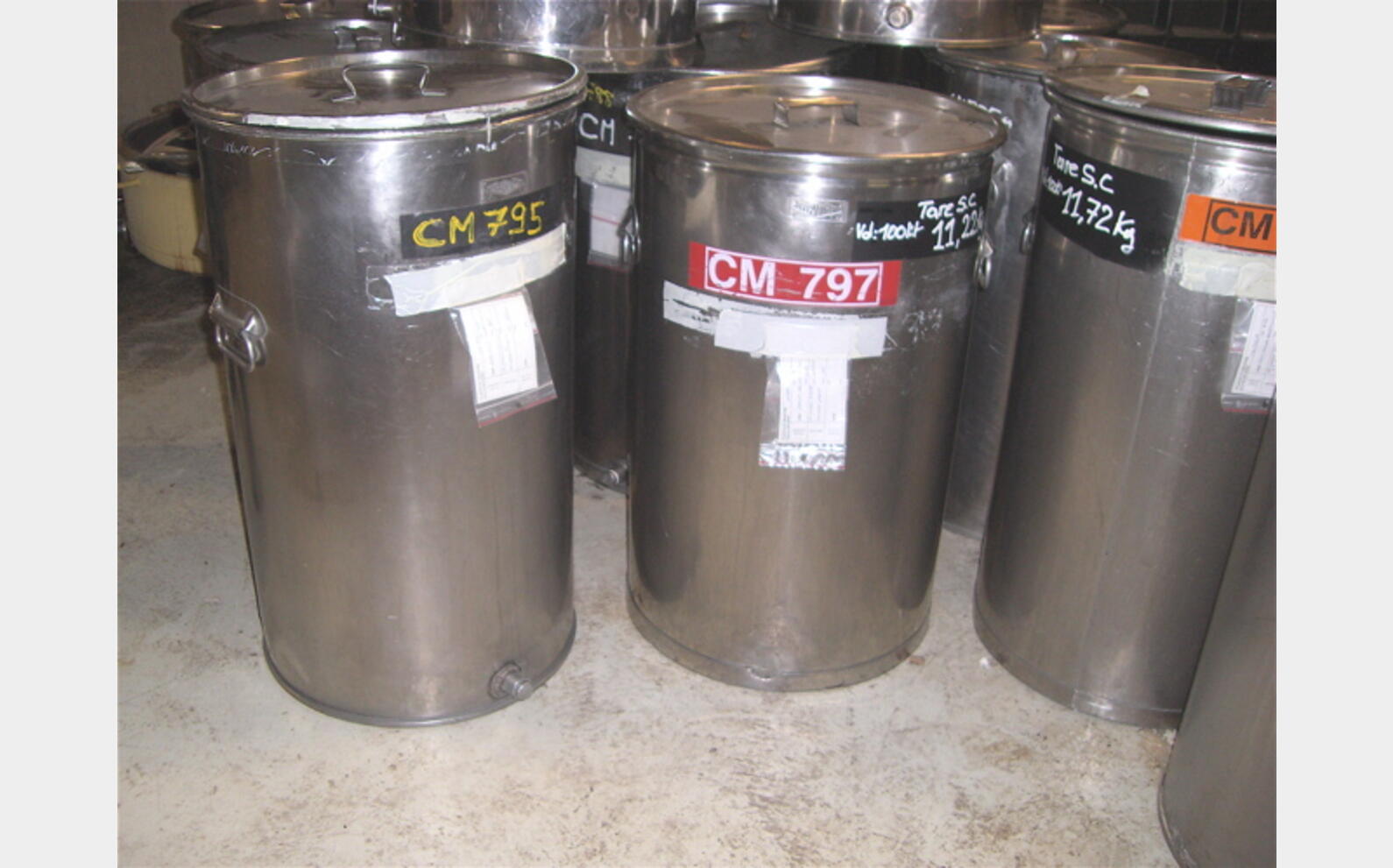 Cuves inox fond plat de marque décalinox - Volume 100 litres