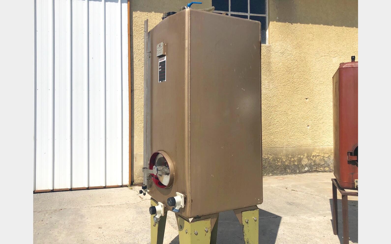 Cuve stockage acier