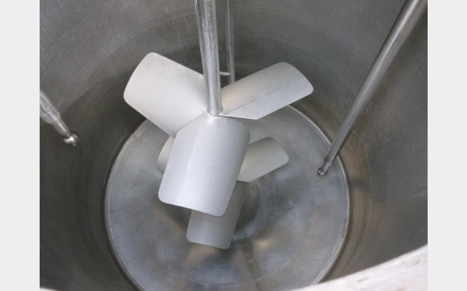 Cuve INOX &agrave; ferment 900 L double paroi Double paroi