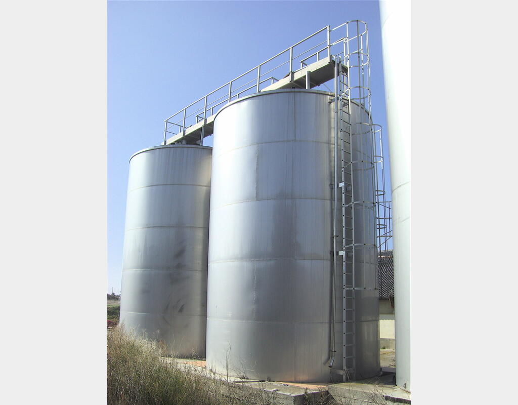 Cuve de stockage INOX304 de 150 m3 - Cylindirque verticale fond plat