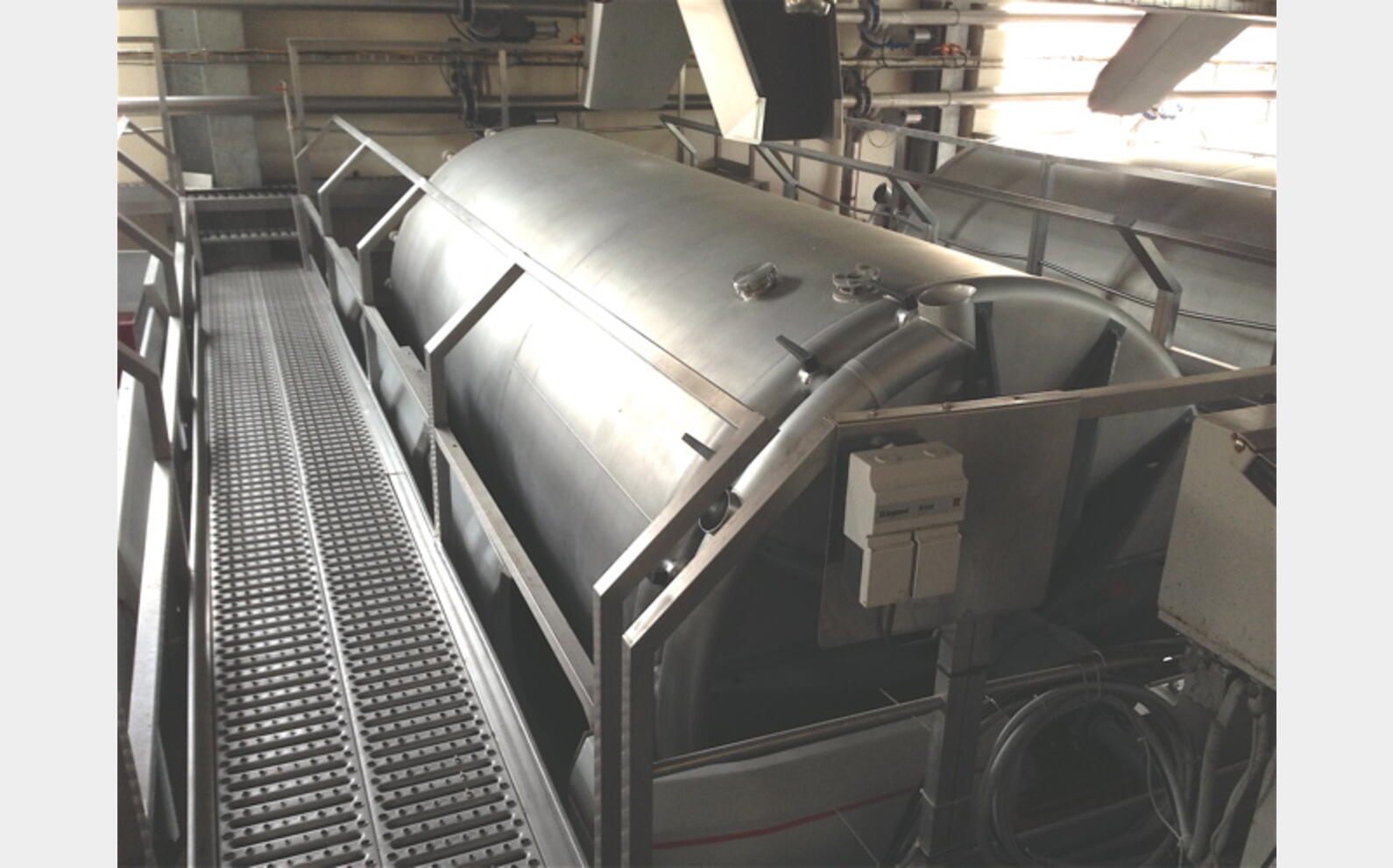 Pressoir cage ferm&eacute;e Marque : BUCHER
