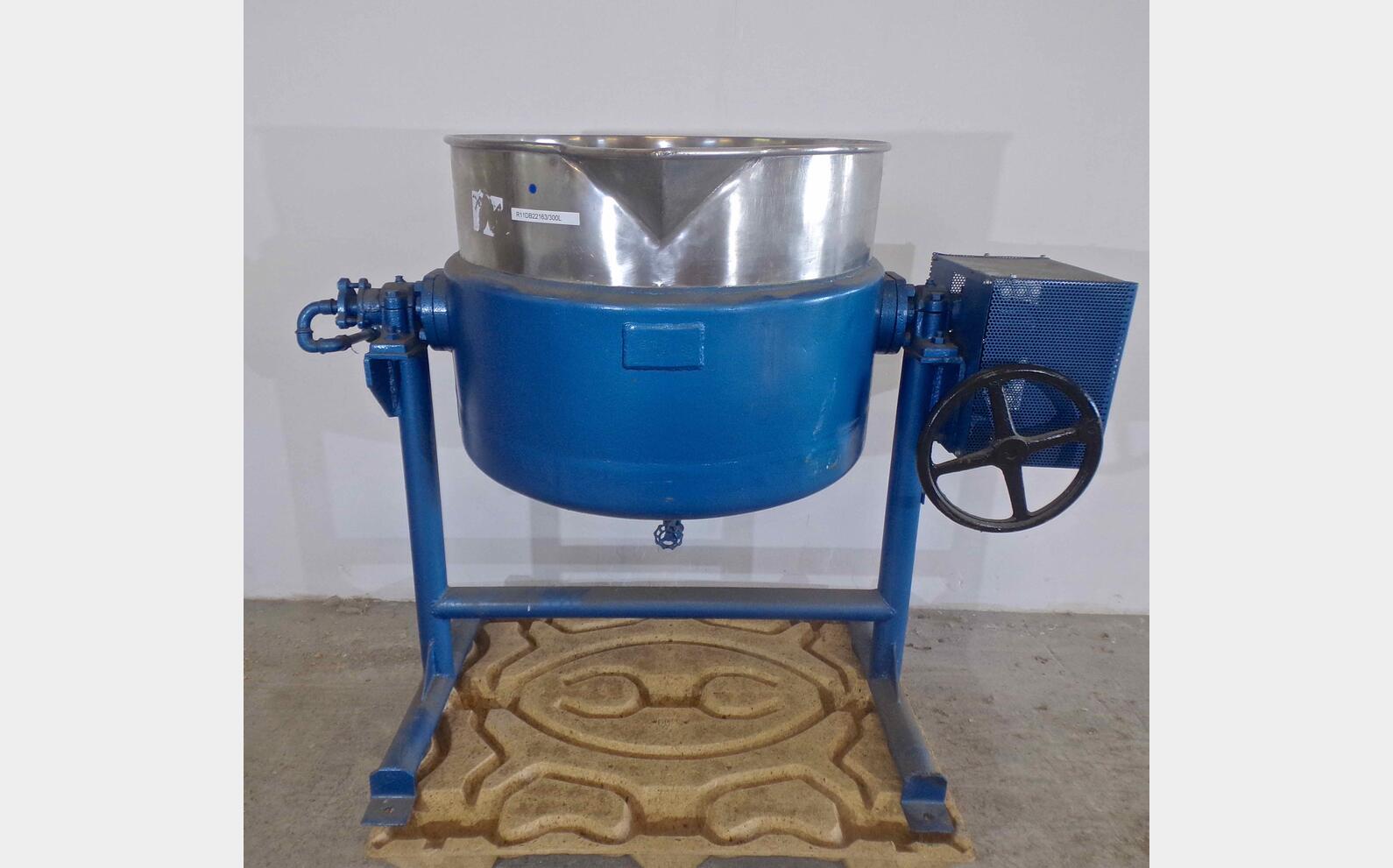 Stainless steel melting pot 300 L