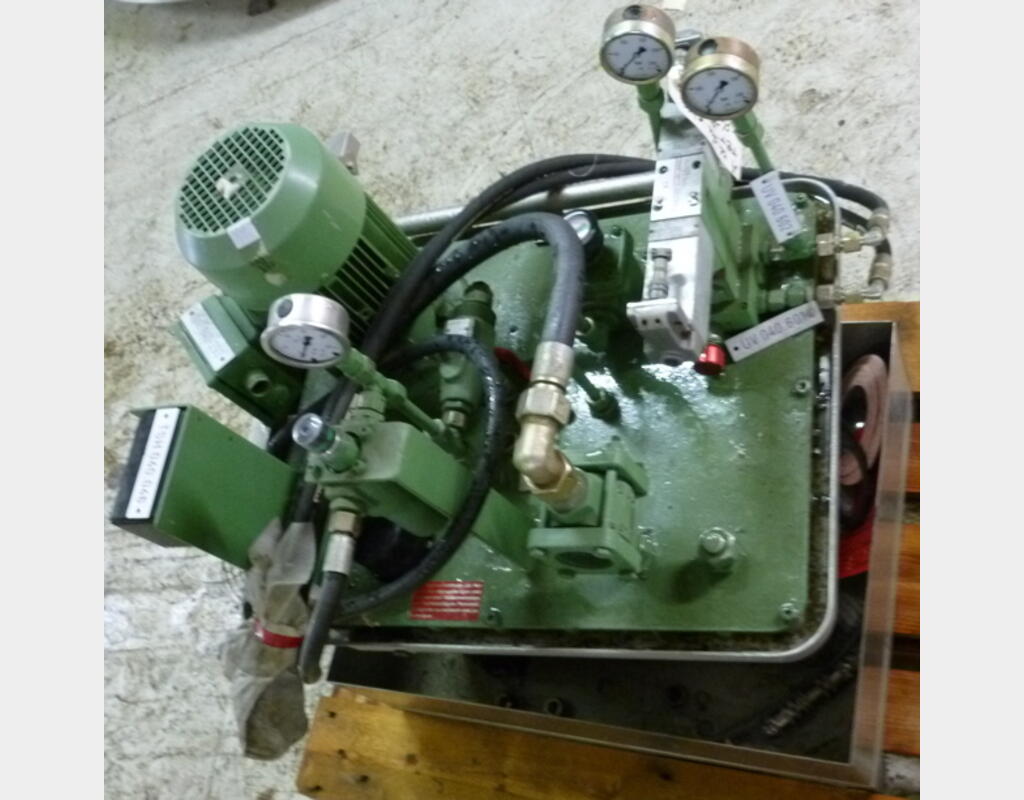 003942f