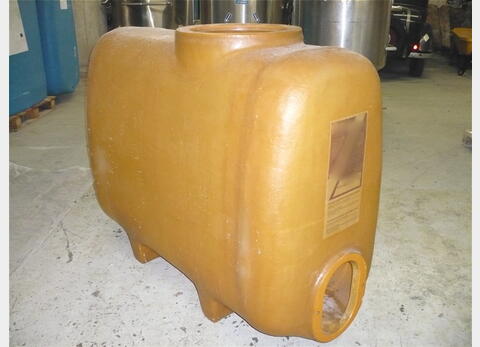 CUVE DE STOCKAGE ET FERMENTATION - A SECTION RECTANGULAIRE