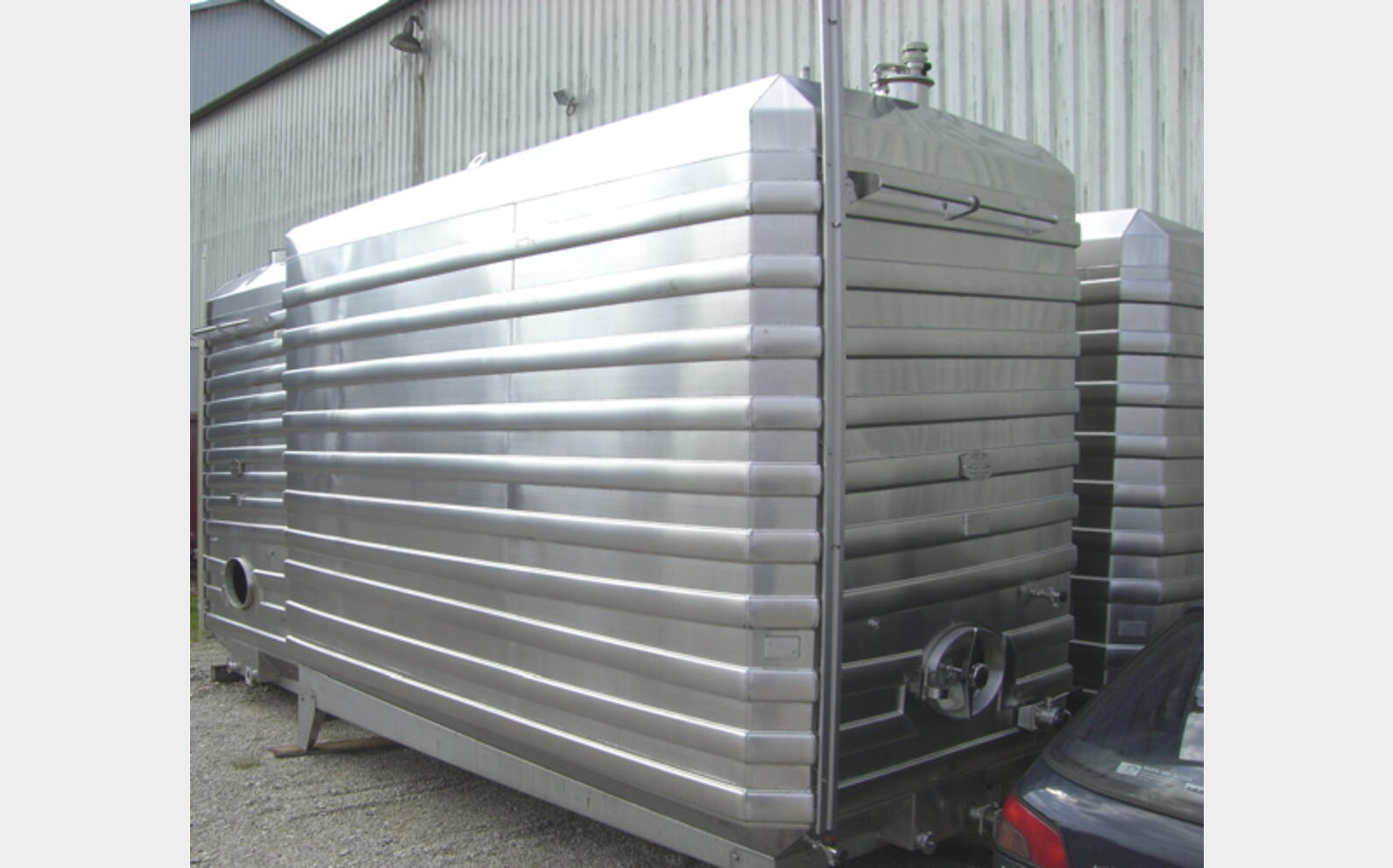 Cuve parall&eacute;l&eacute;pip&egrave;dique INOX 316L