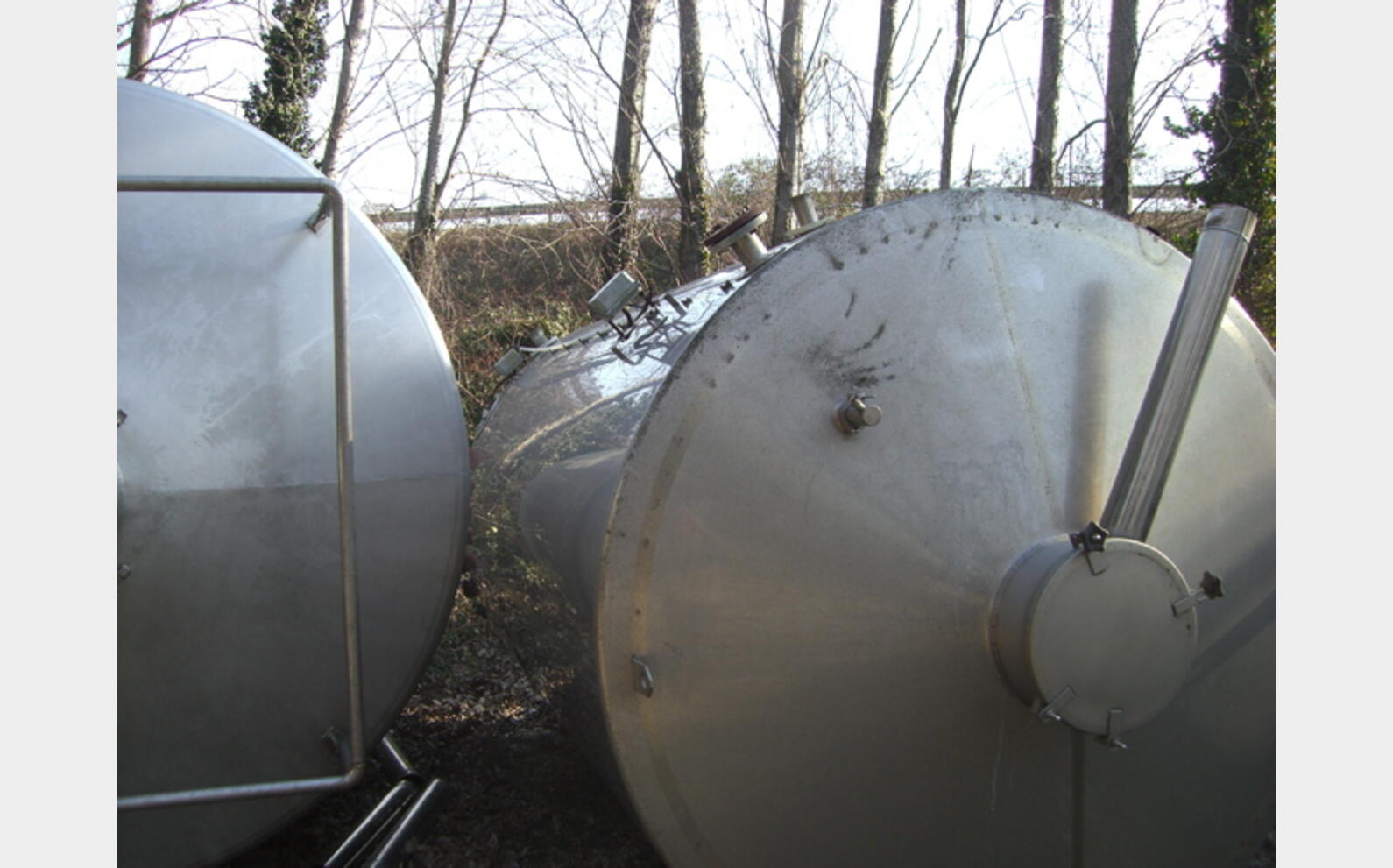 Cuve inox isol&eacute;e 14.000L Volume : 14.000 litres