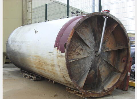 cuve stockage ACIER EPOXY Volume : 30000 litres Fond bomb&eacute; sur jupe
