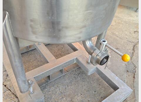 Cuve de stockage INOX Volume : 400 litres