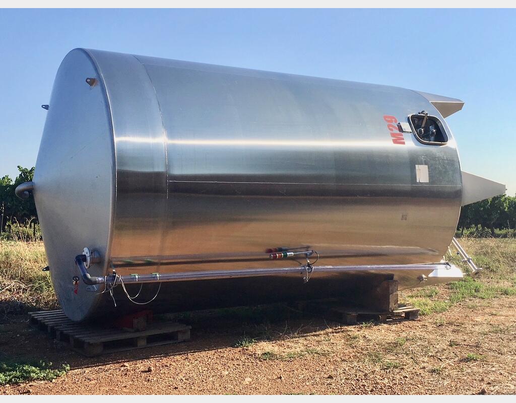 Cuve Inox 304L ferm&eacute;e de 345 hls