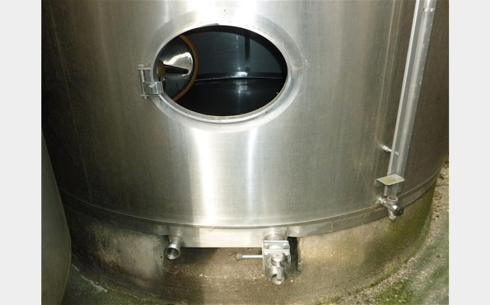 Cuve stockage INOX 316 sur socle Agroalimentaire Marque : PIERRE GUERIN