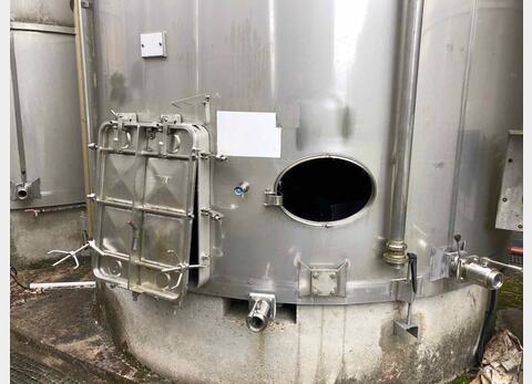 Stainless steel storage tank on raft - 400 HL (40 000 Liters)