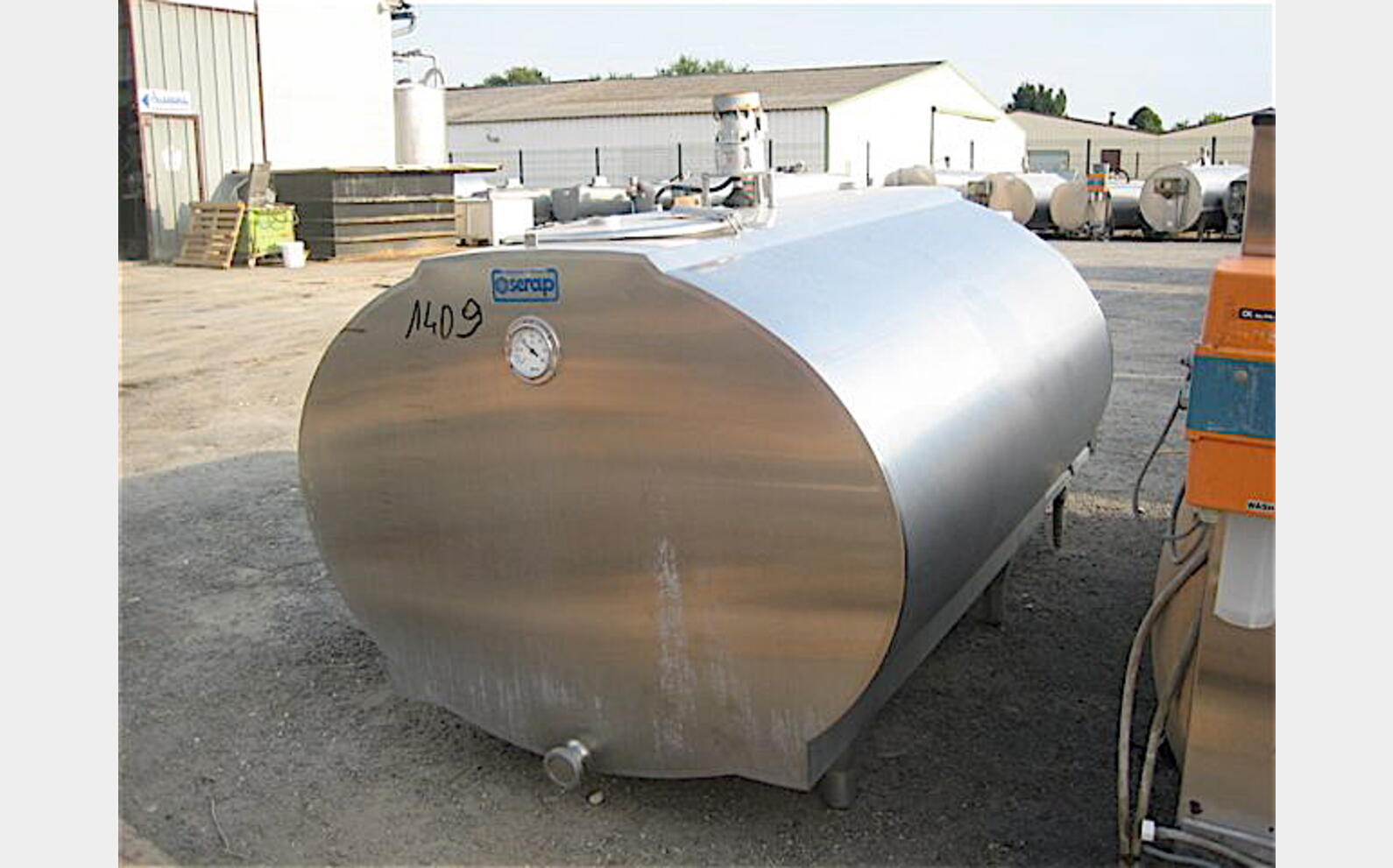 Cuve stockage INOX isol&eacute;e Volume : 1700 litres