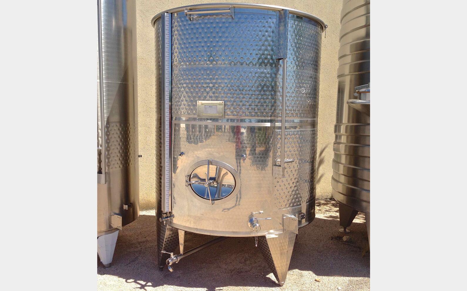 Cuve inox &agrave; chapeau flottant MATERIEL NEUF