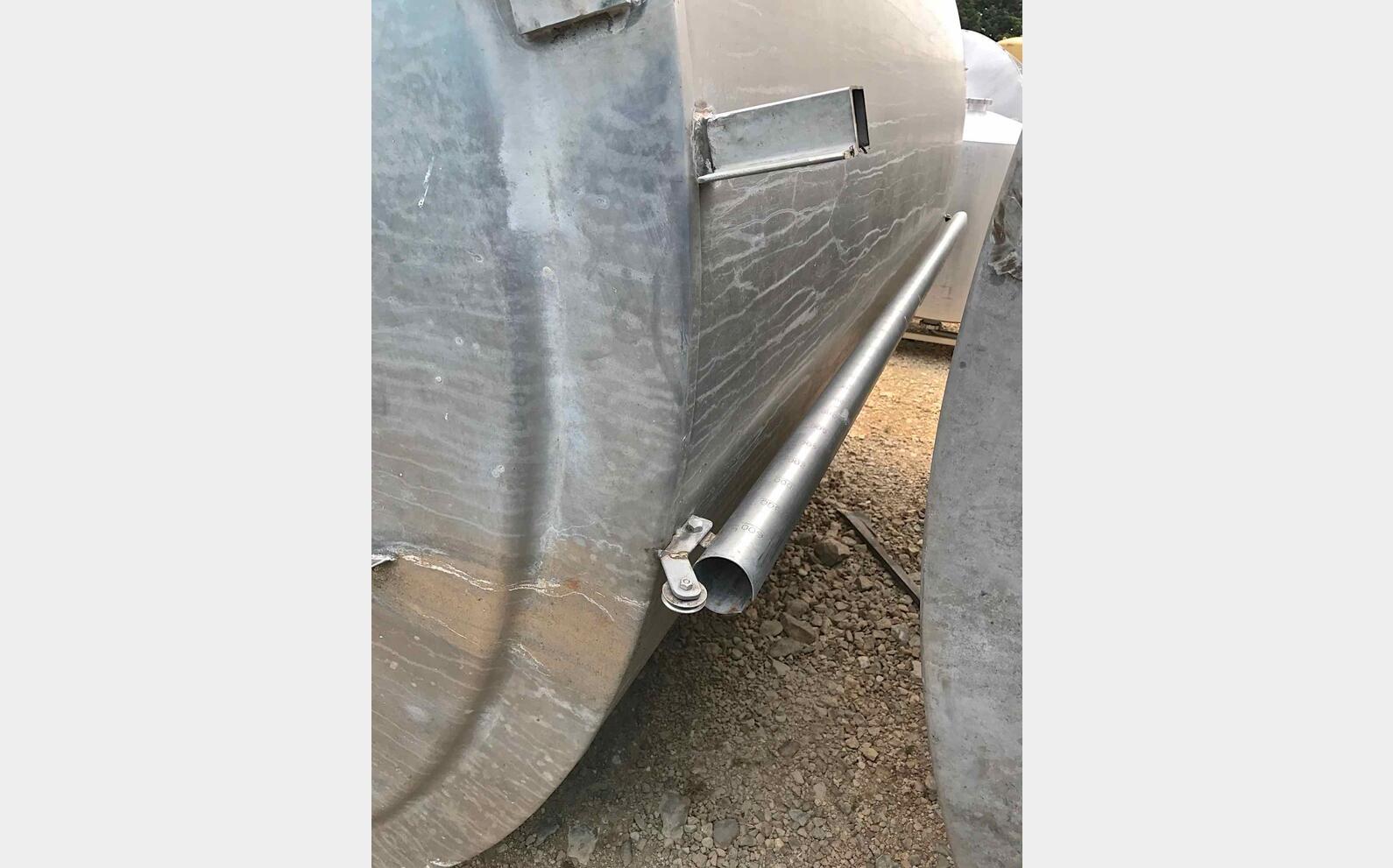 Cuve inox cylindrique verticale
