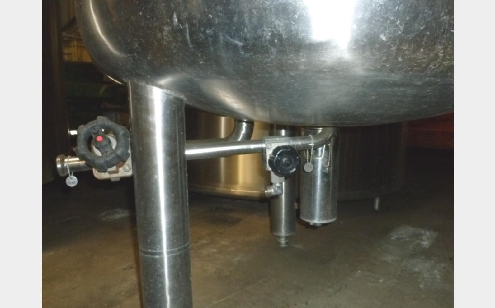 cuve INOX Ann&eacute;e : 1999