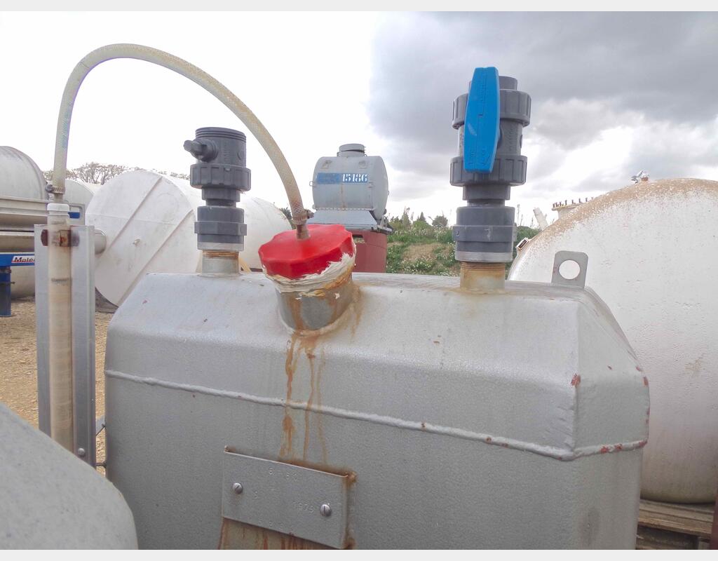 Cuve acier revêtu - capacité 10 hls