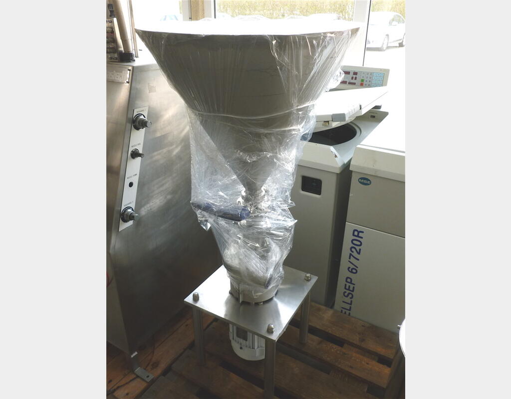 Triblender (TH48)