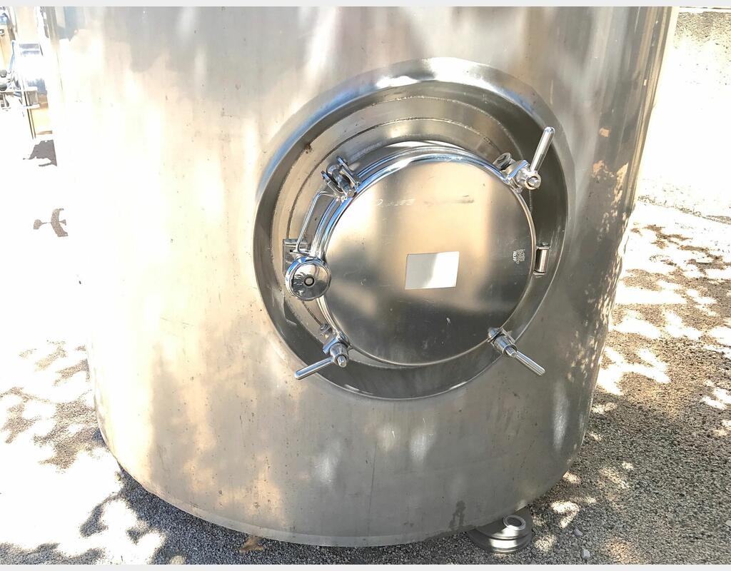 Cuve de stockage en inox 316L - Volume : 3000 litres