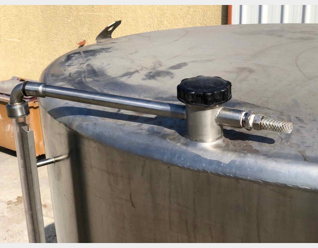 Cuve de stockage inox - Volume : 3200 litres