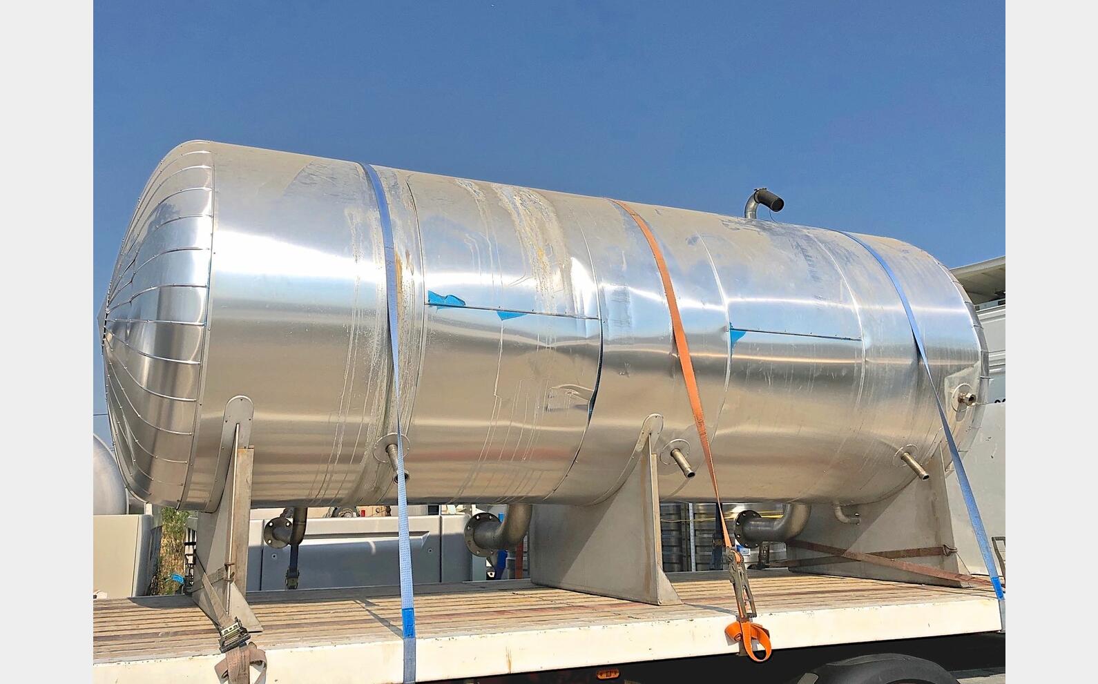 Insulated stainless steel storage tank 120 HL (12 000 liters)