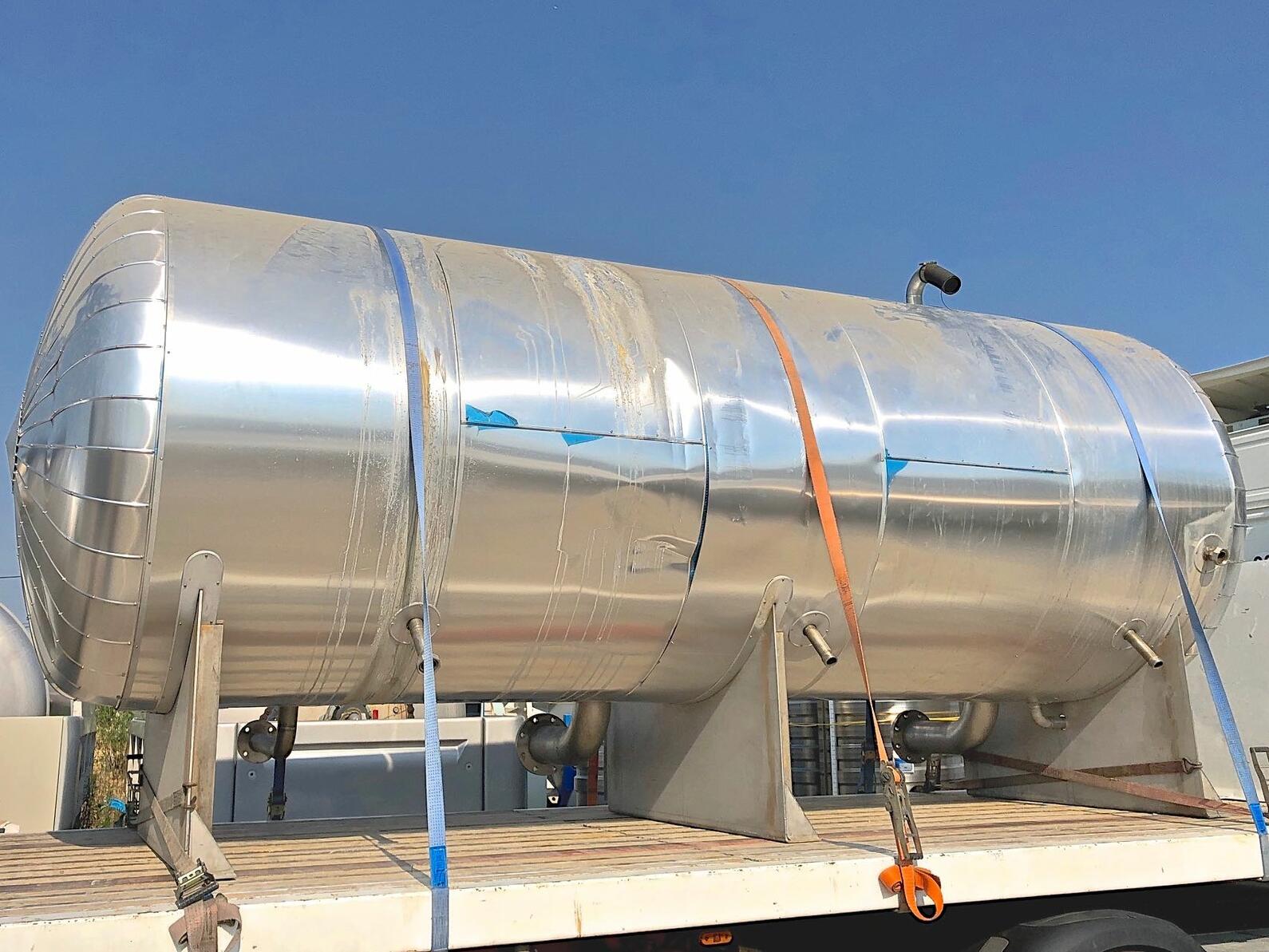 Insulated stainless steel storage tank
