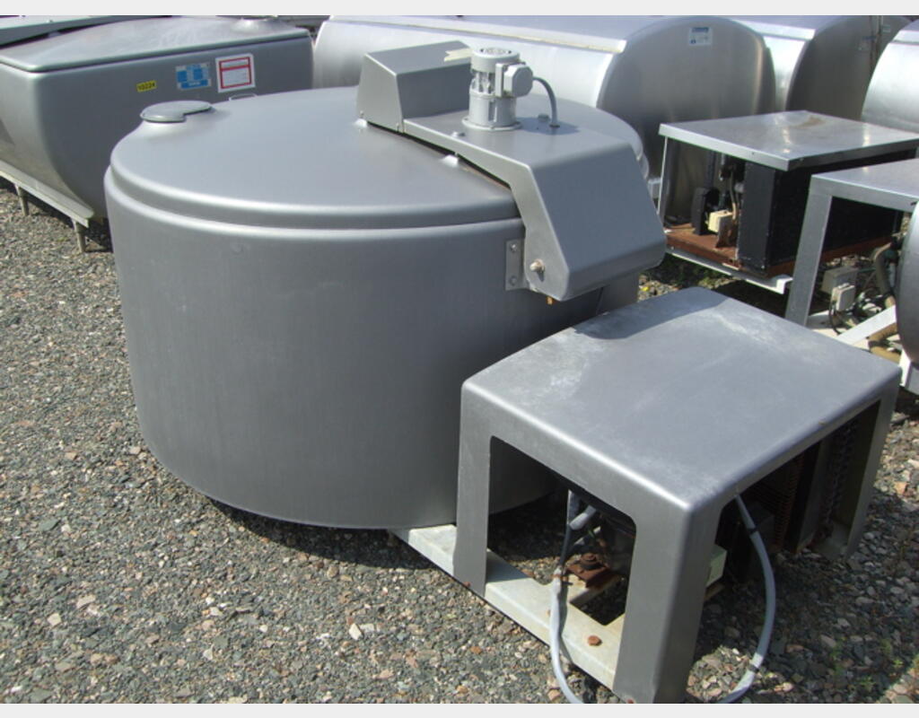Tank à lait Serap 1090 litres  - Inox 304 , isolation Polyester .