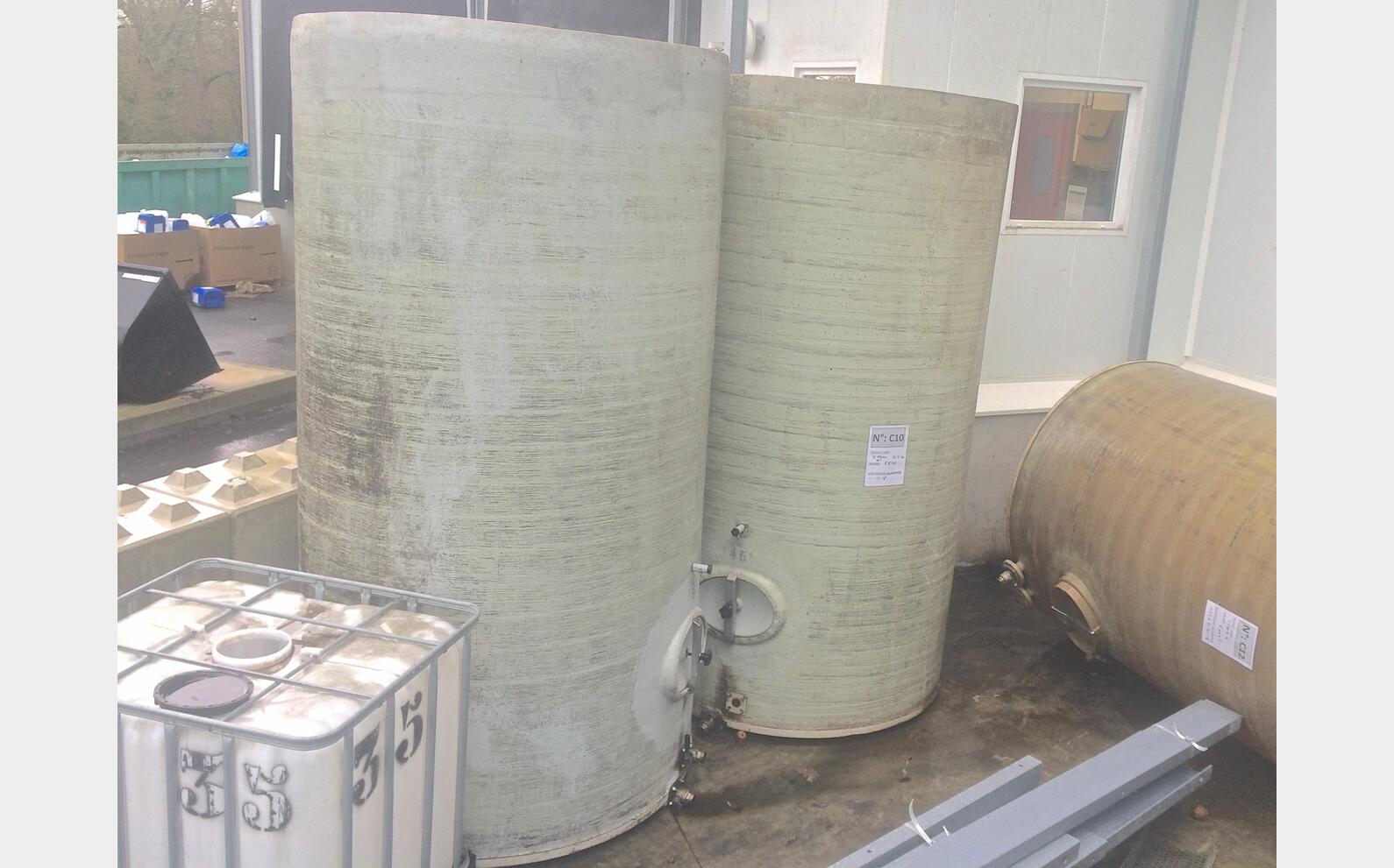 Cuve fibre cylindrique verticale