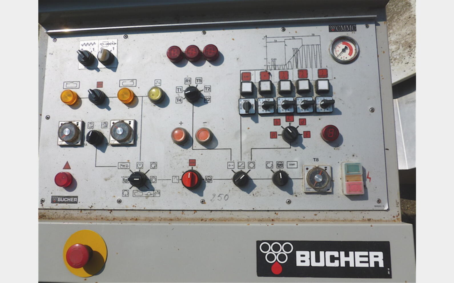 Pressoir cage ferm&eacute;e Marque : BUCHER