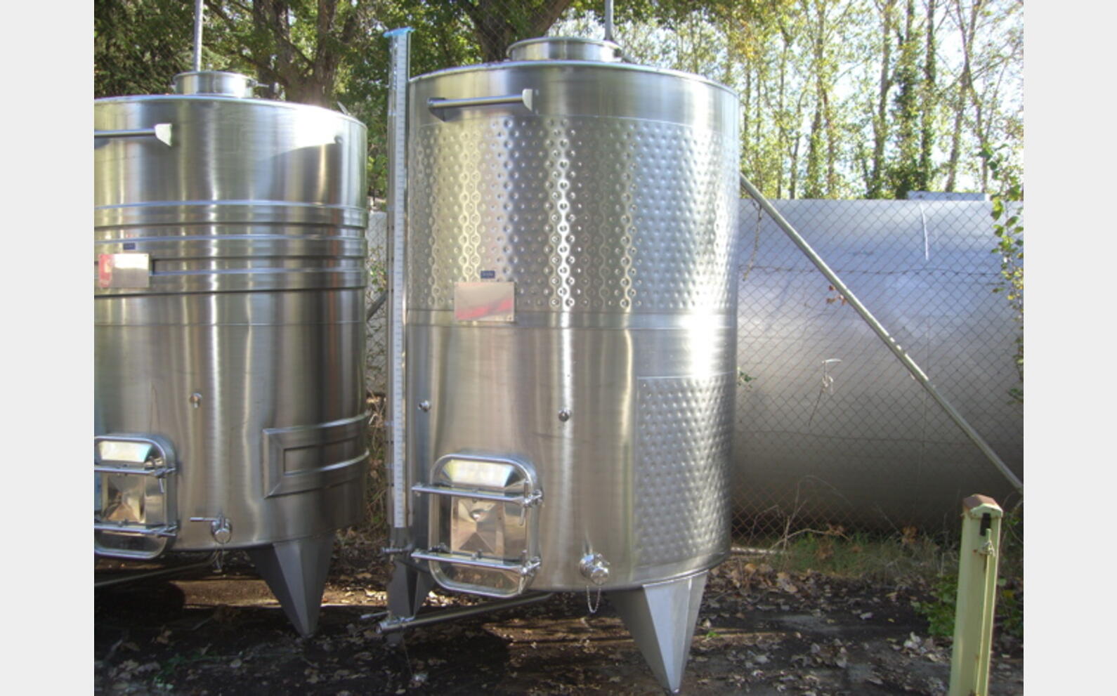 Cuve Inox 304 de vinification 43 hls MATERIEL NEUF