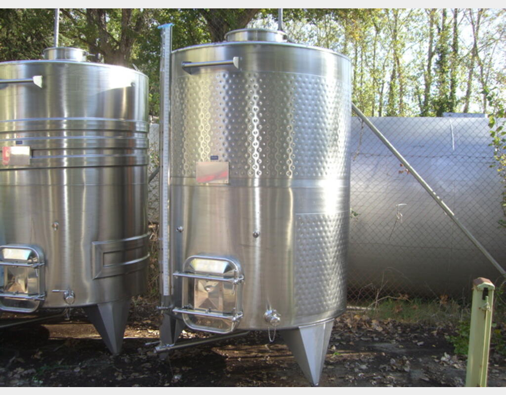 Cuve Inox 304 de vinification 43 hls - Fond conique sur pieds