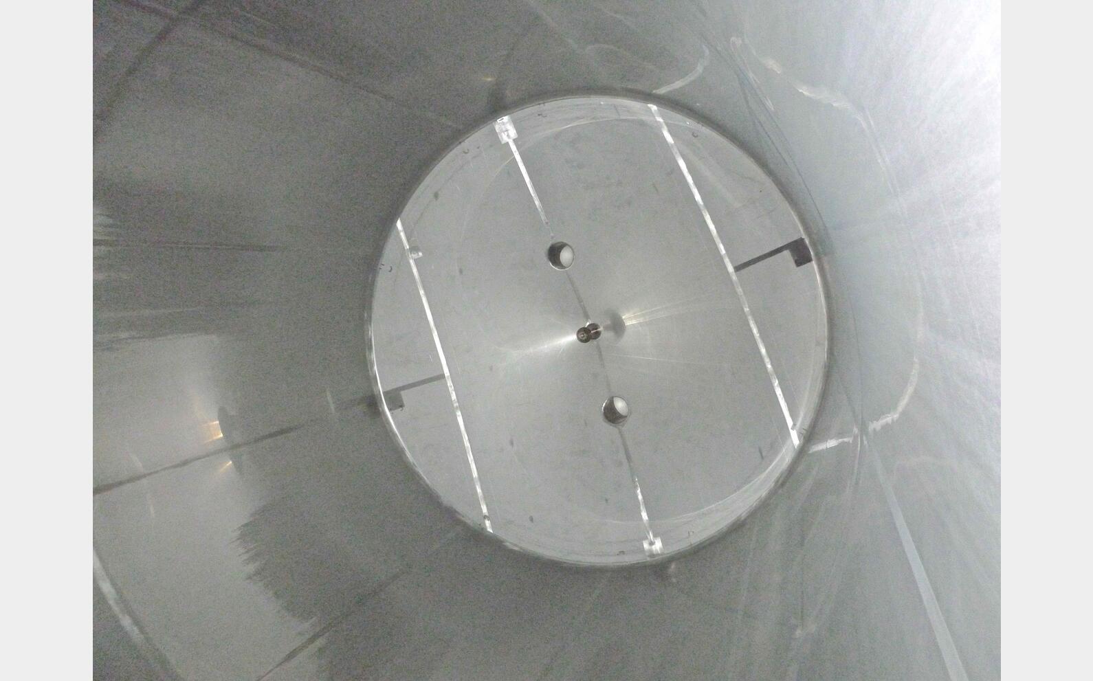 Cuve inox cylindrique verticale