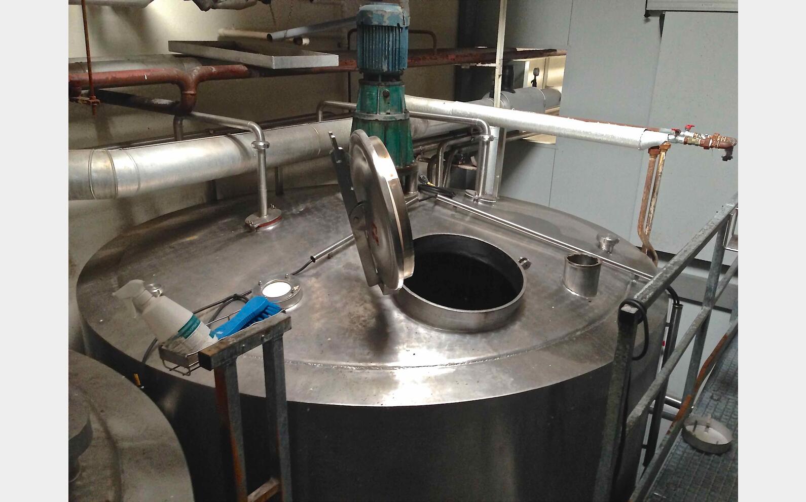 Cuve INOX  de m&eacute;lange isol&eacute;e