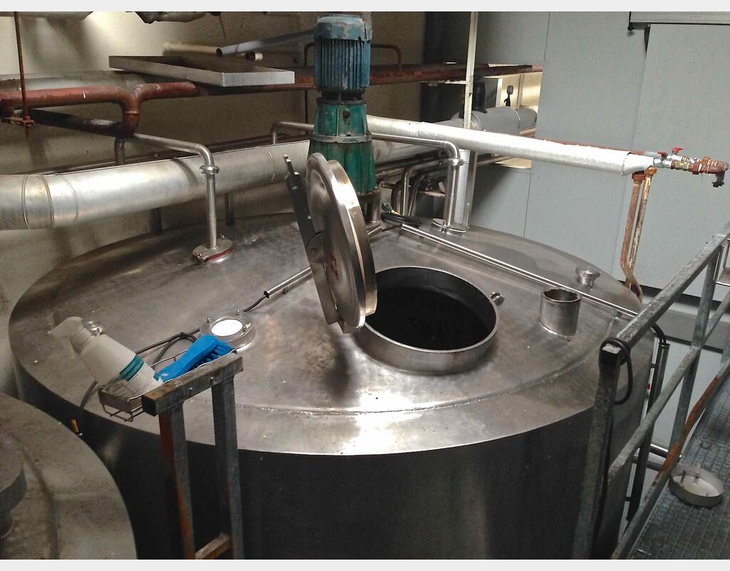 Cuve en INOX de mélange isolée - Volume : 10 000 litres