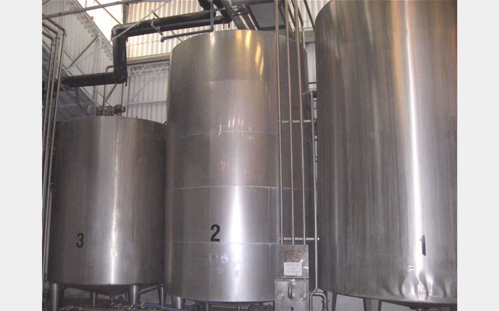 Cuve verticale INOX 304 de 300 hls, occasion