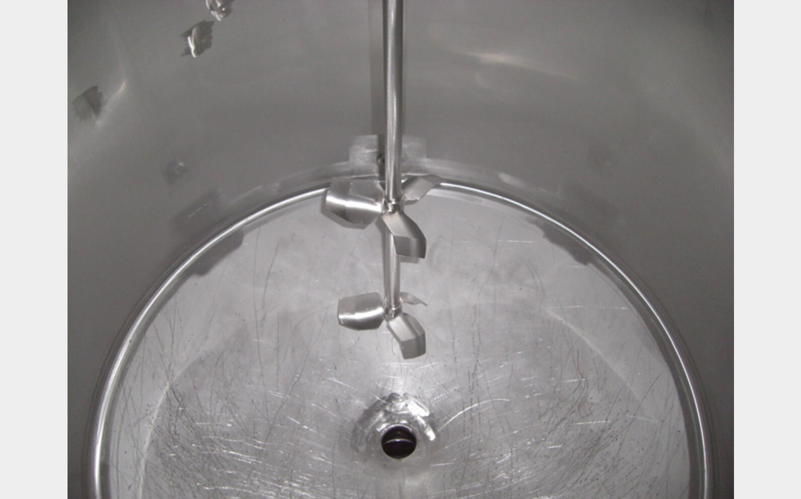 cuve inox 316L agit&eacute;e de 1.000 litres MARQUE PIERRE GUERIN