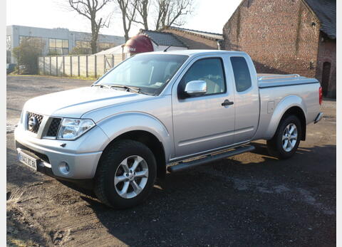 Nissan Navara pack connect et tonneau cover Ann&eacute;e 2009, 40.017 kms