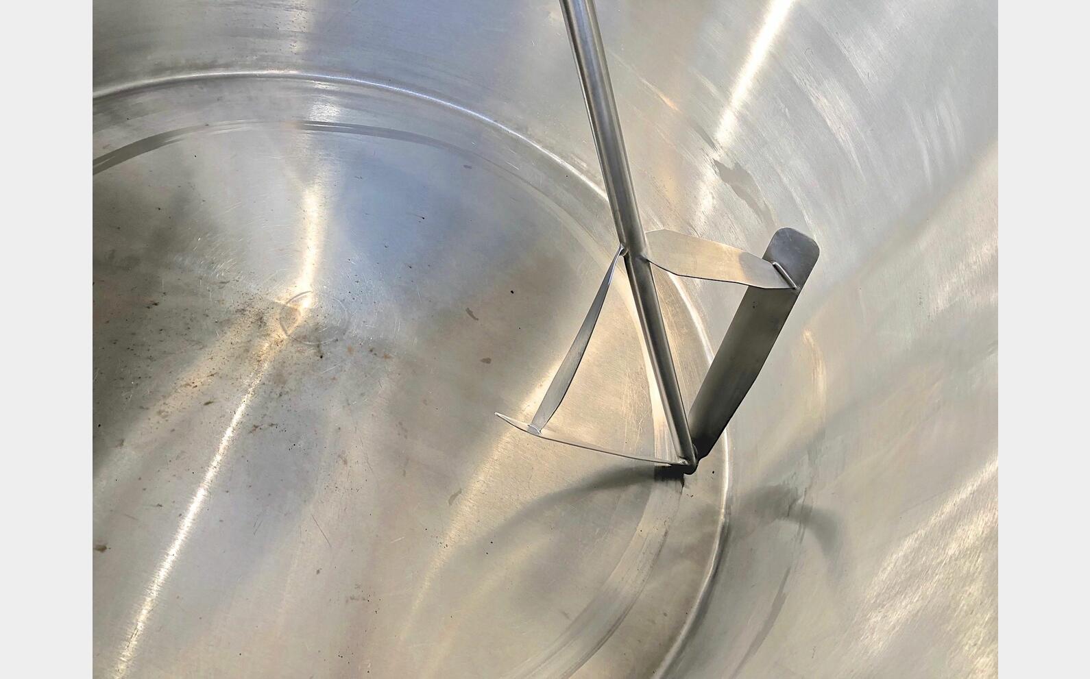 Cuve inox agit&eacute;e isol&eacute;e LSDH18