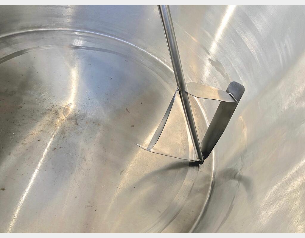 Cuve inox agitée isolée - Volume : 2500 litres