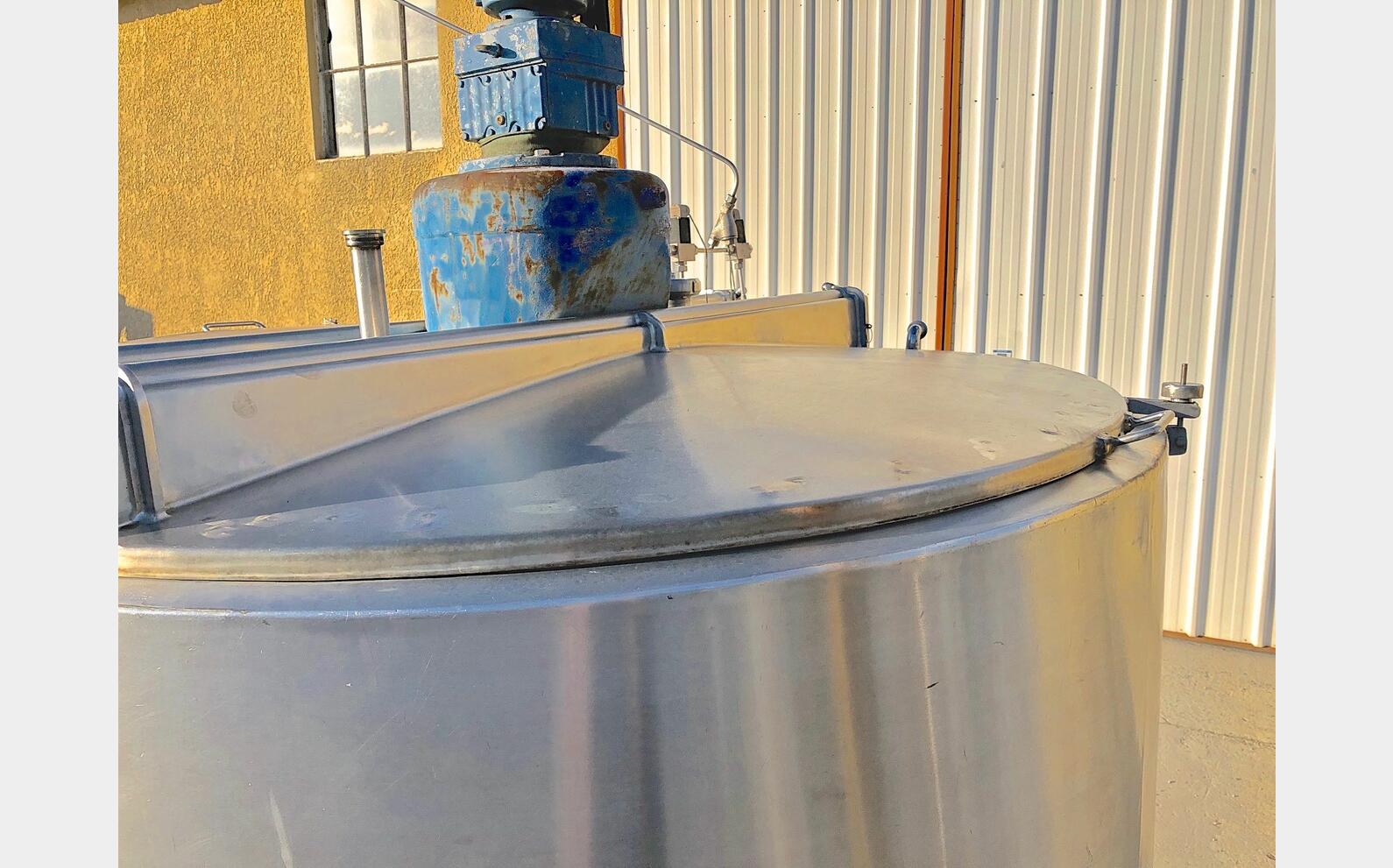 Cuve inox agit&eacute;e isol&eacute;e LSDH18