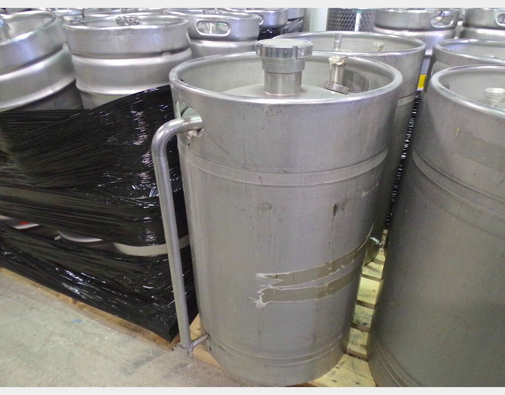 Cuve de stockage en inox - Volume : 225 litres