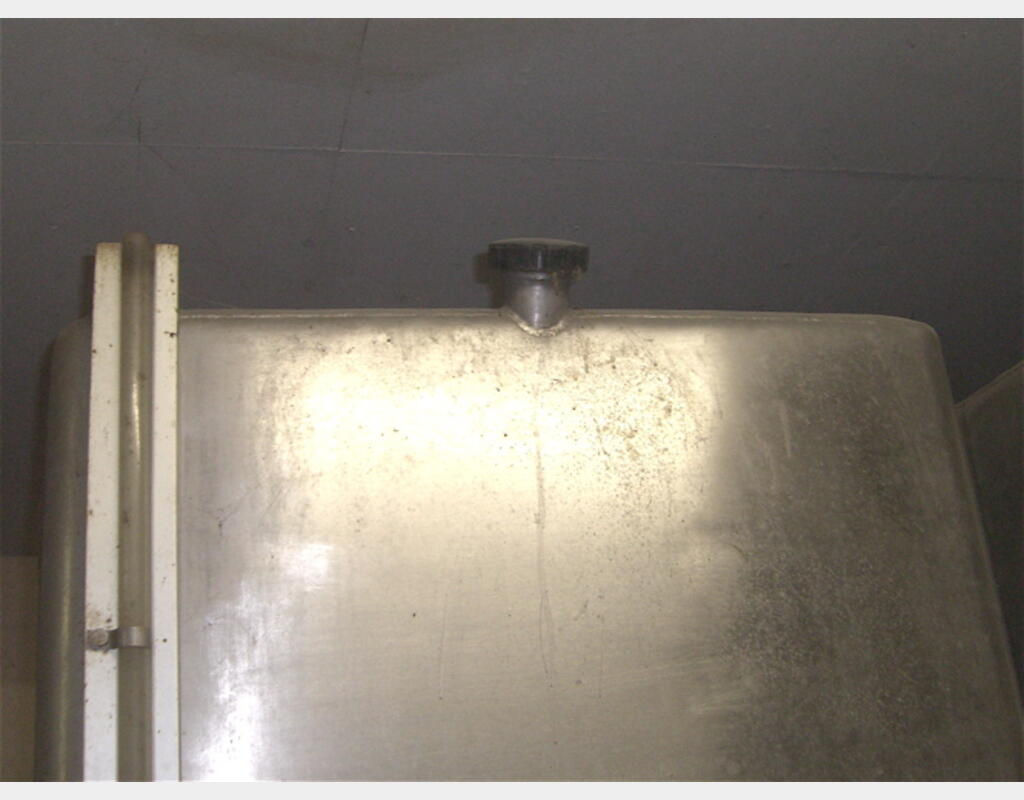 CUVE DE STOCKAGE INOX 304 RECTANGULAIRE - DE 50 HLS SANS PIEDS