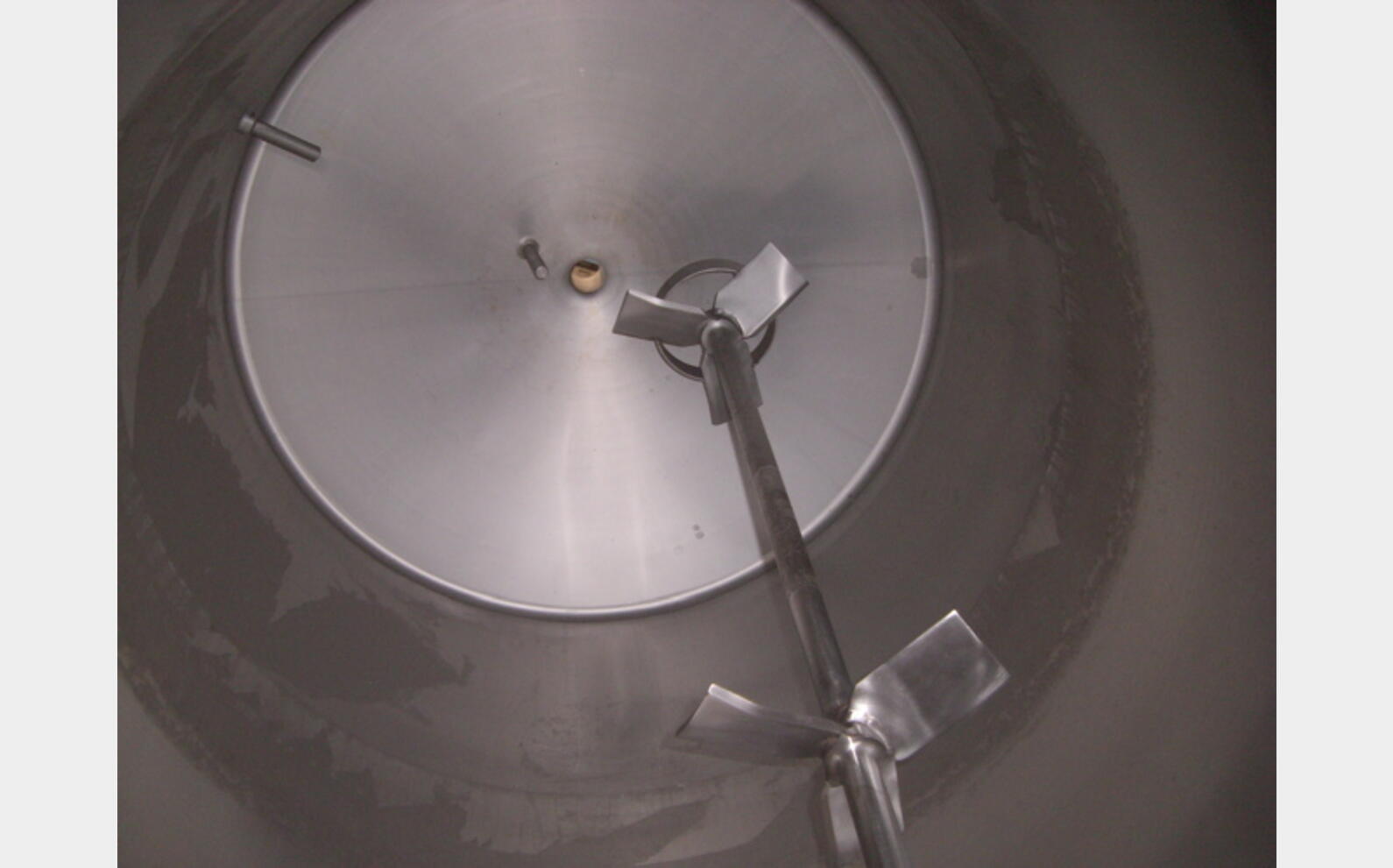 Cuve inox 316L isol&eacute;e, agit&eacute;e, r&eacute;chauff&eacute;e Cuve isol&eacute;e, double enveloppe, agit&eacute;e