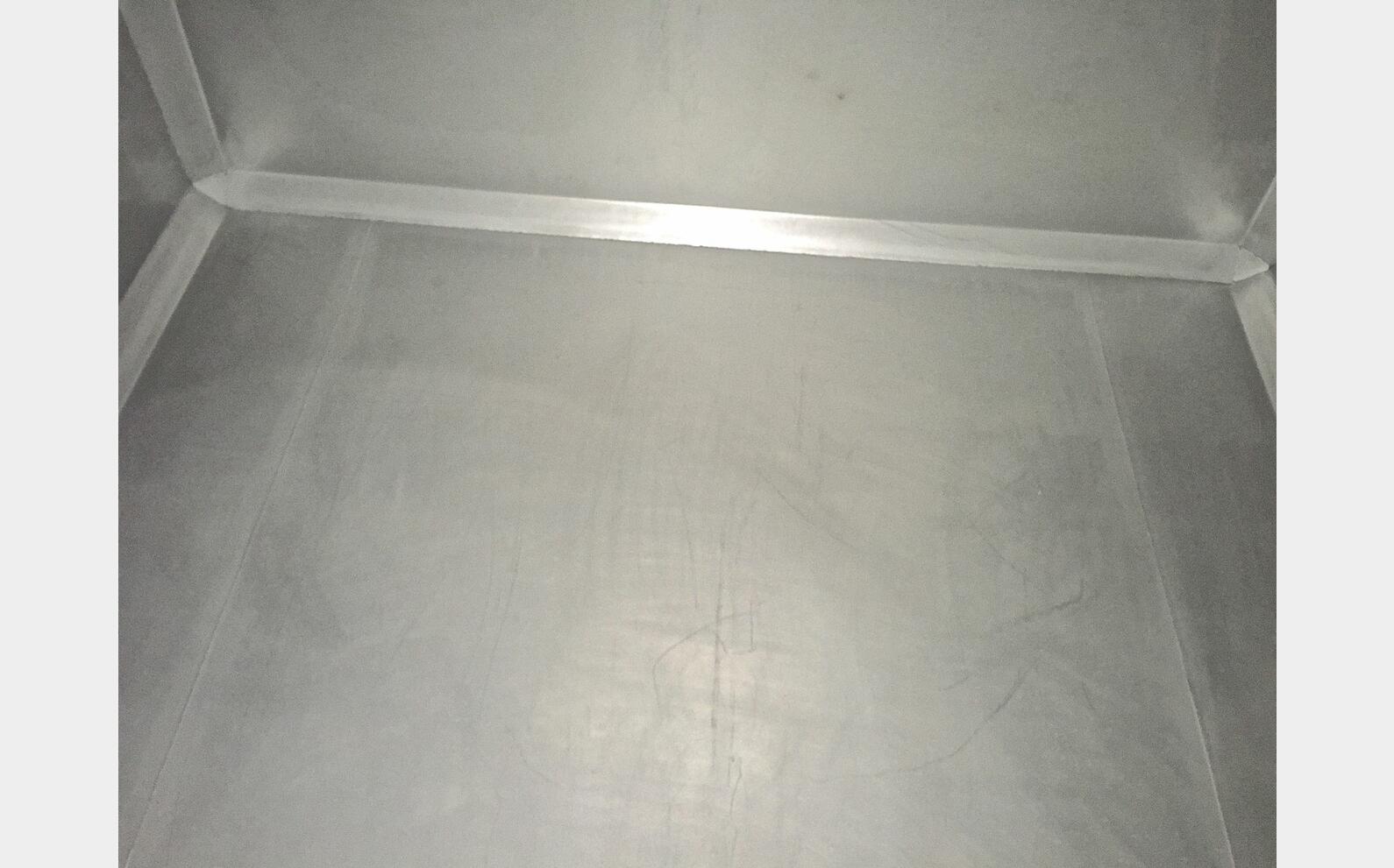 Cuve inox ferm&eacute;e rectangulaire