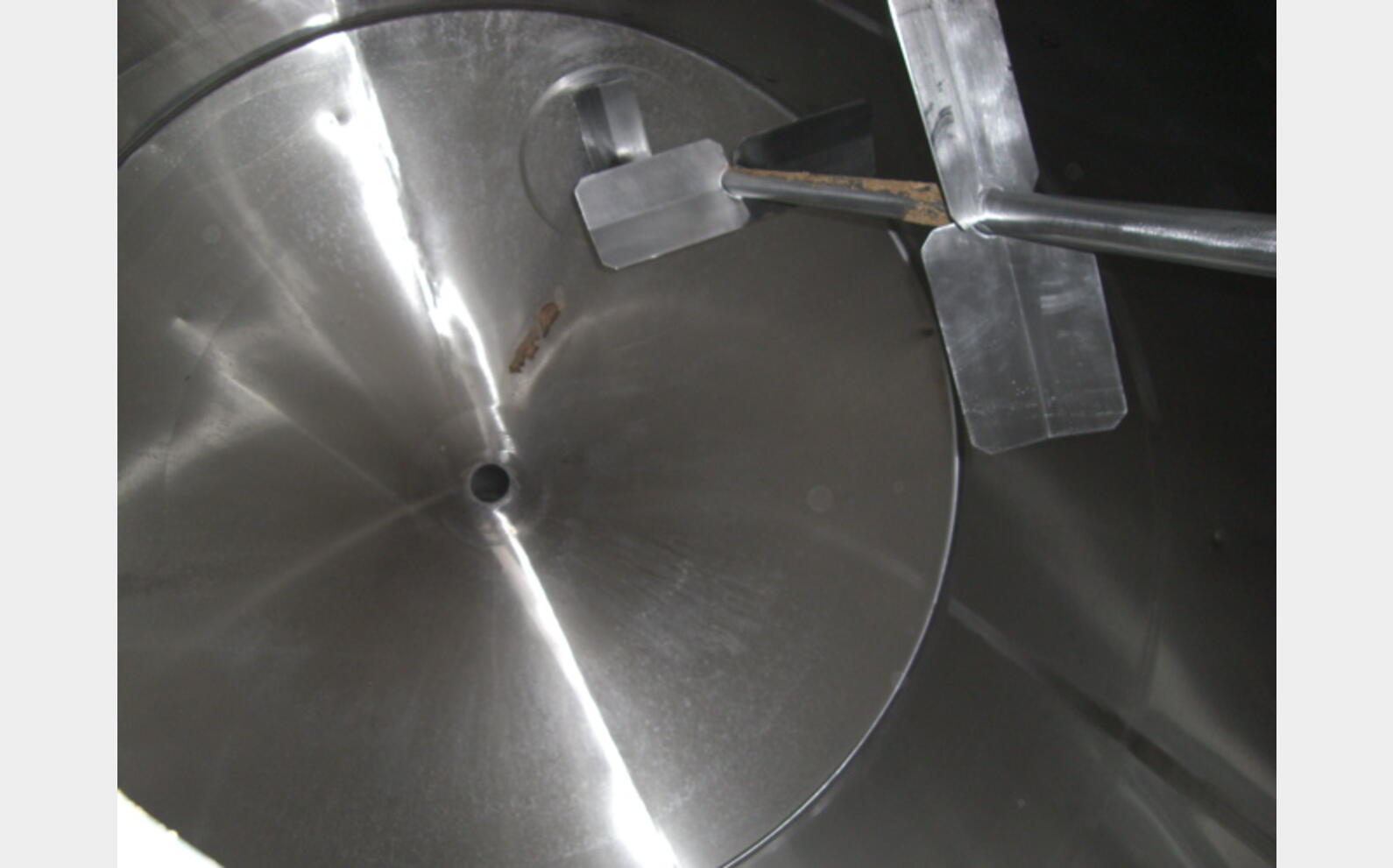 Cuve verticale INOX 304 de 200 hls, occasion
