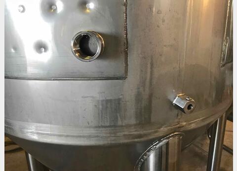 304 stainless steel tank - Closed - On feet - Cylindrical-conical