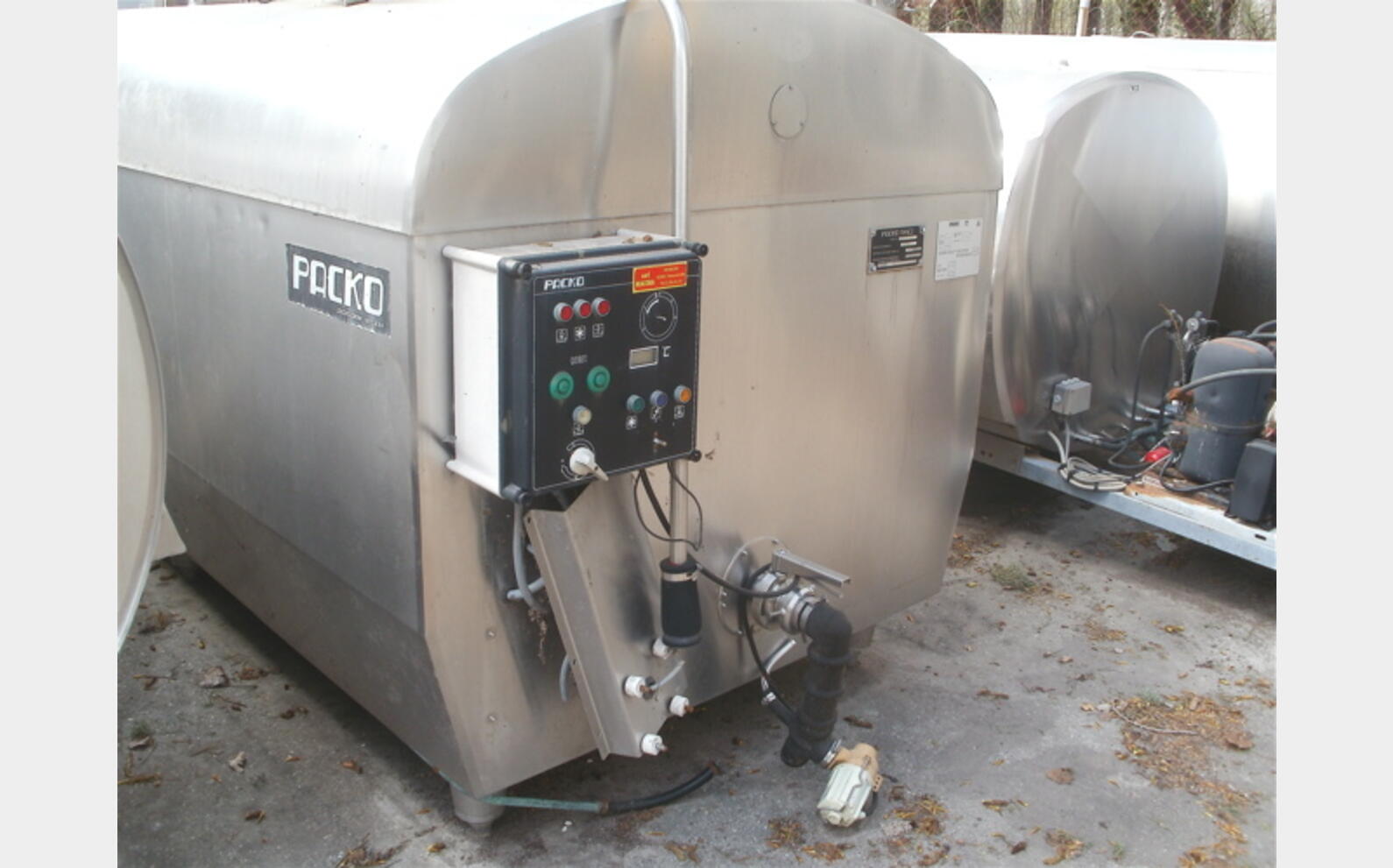 Cuve stockage INOX isol&eacute;e Volume : 2.200 litres