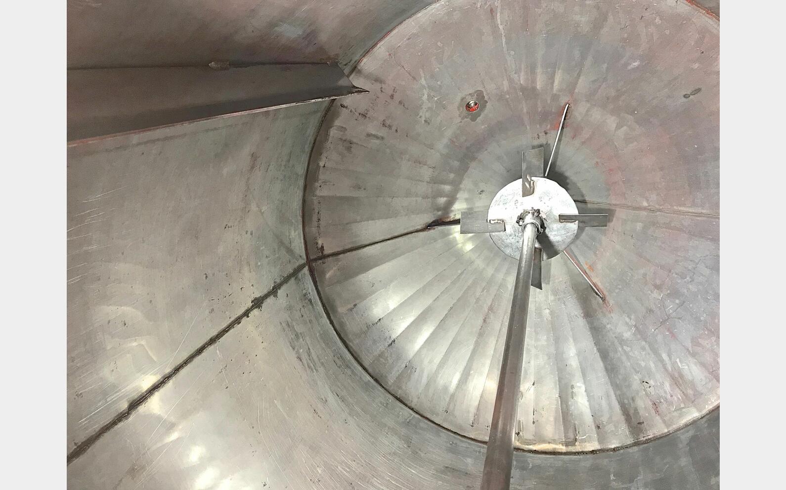 Cuve m&eacute;lange inox