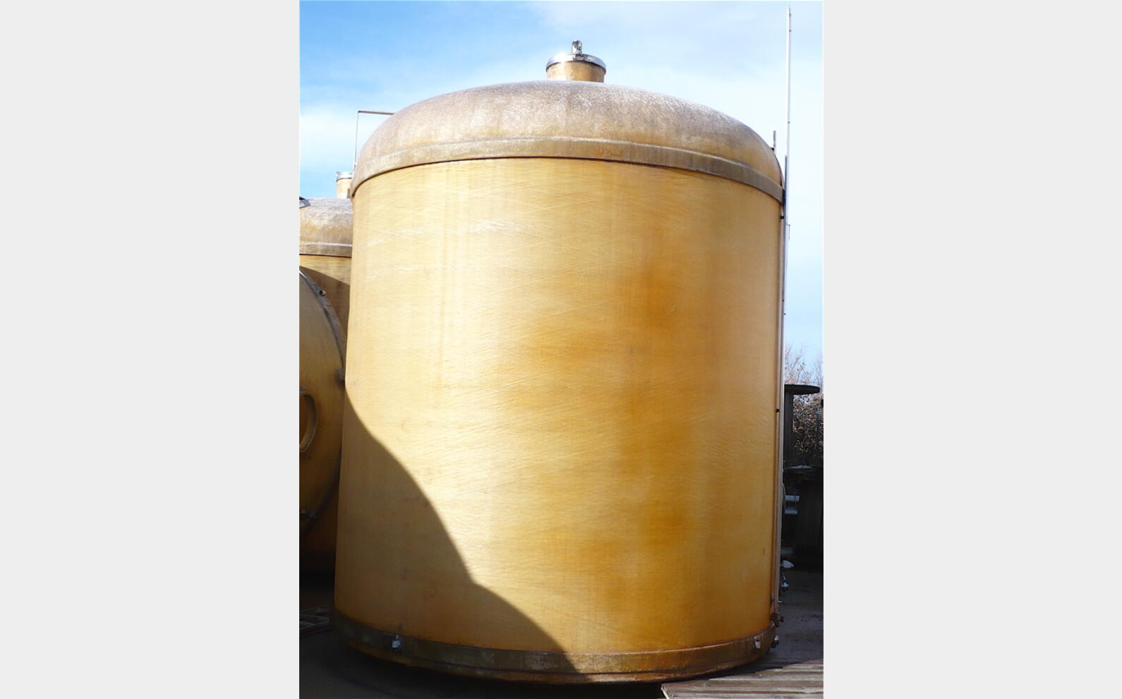cuve stockage POLYESTER provenance : vinicole