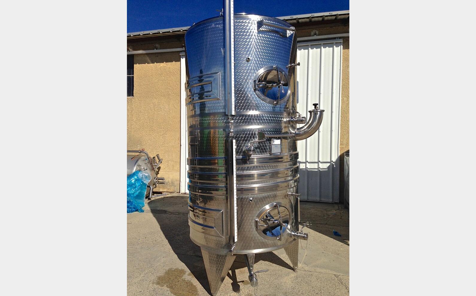 Cuve inox compartiment&eacute; refroidit MATERIEL NEUF
