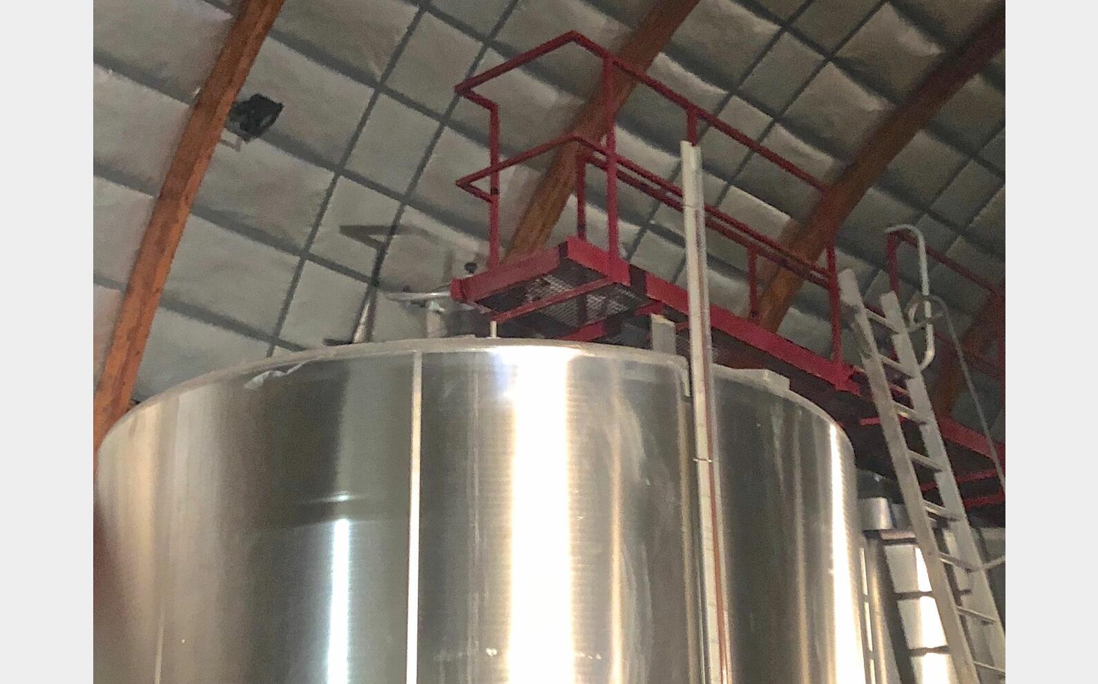 cuve inox cylindrique Volume : 32000 litres (320 hls)